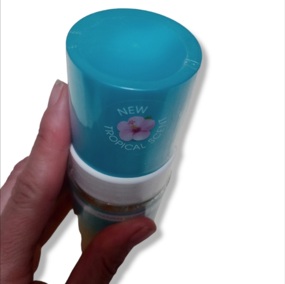 St. Tropez Bronzing Water Mousse - Picture 2 of 3